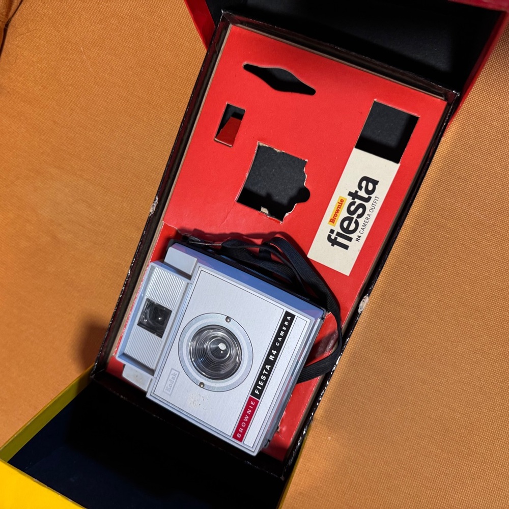 Kodak Fiesta R4 Camera - Vintage Gray